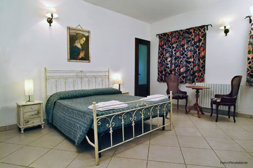 Hotel Masseria L'Ovile オストゥーニ エクステリア 写真